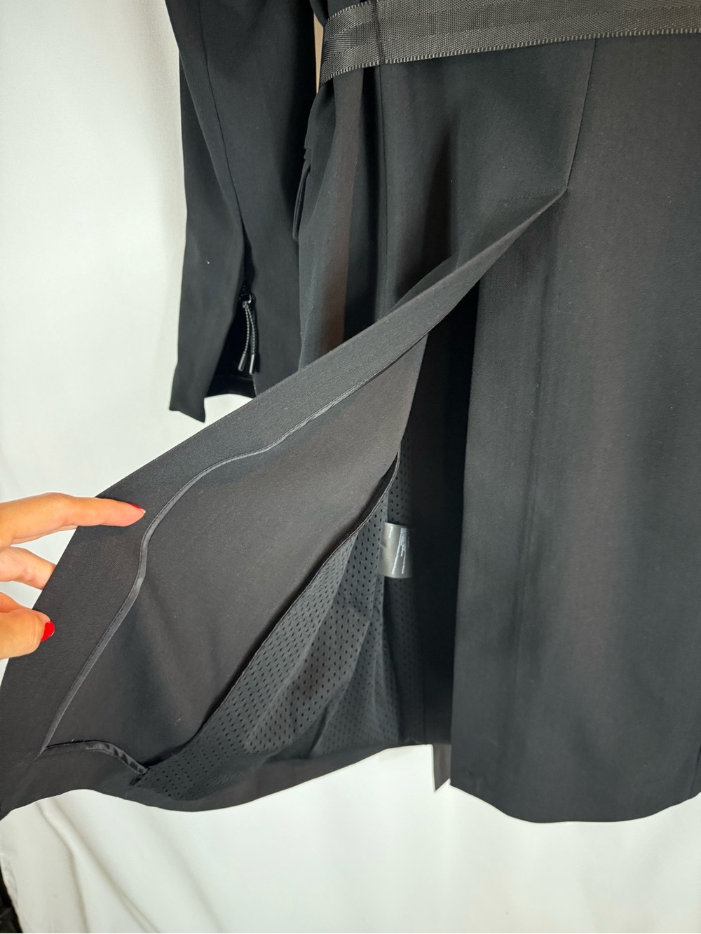 NWT GSTQ women Full Court Blazer Black size: XS - Picture 17 of 17